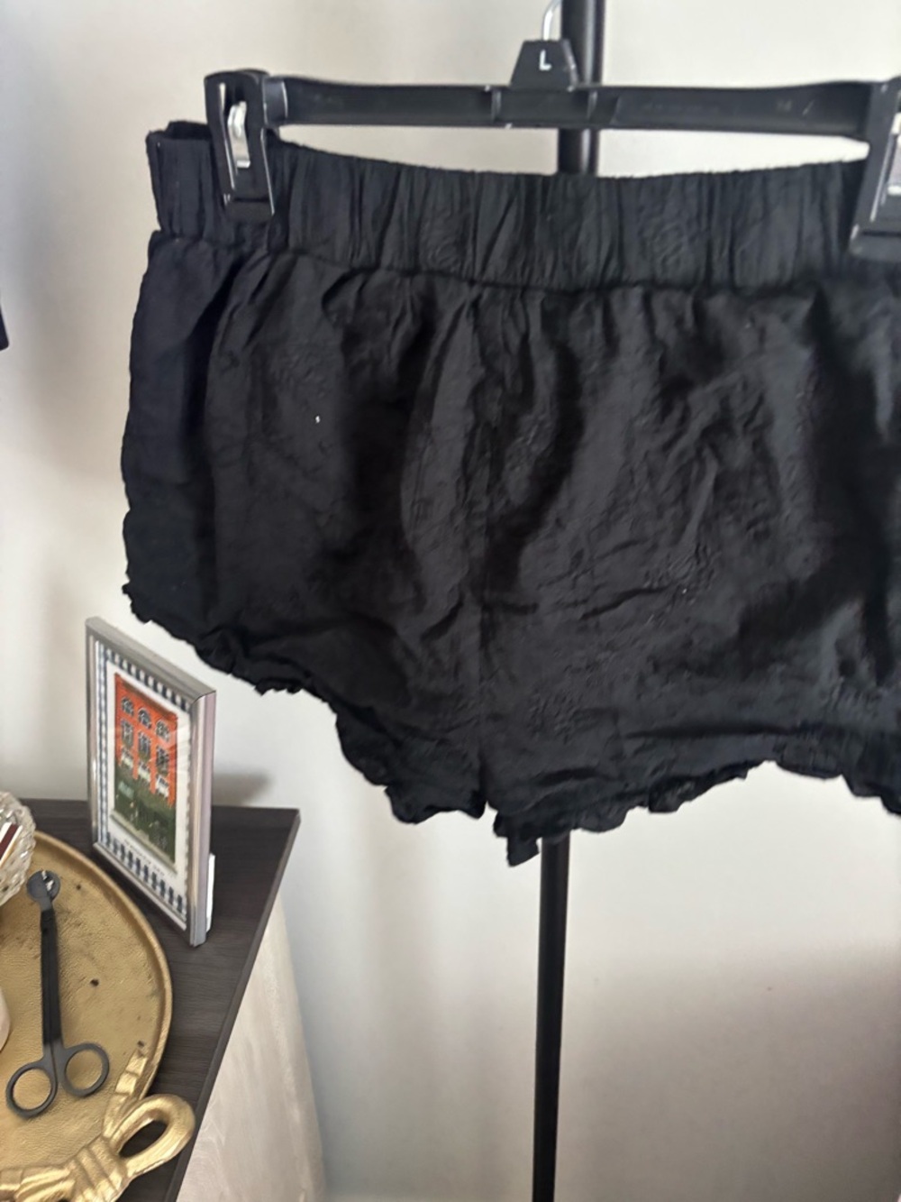 Matching Set-  Textured Tie-Front Crop Top & Ruffle Shorts - Picture 5 of 5